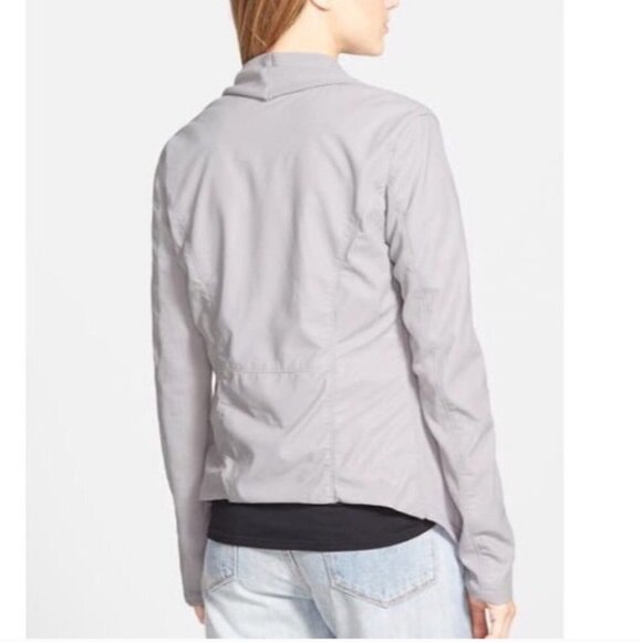 BLANKNYC Light Grey Private Practice Mixed Media Drape Jacket Size XS - Picture 7 of 11